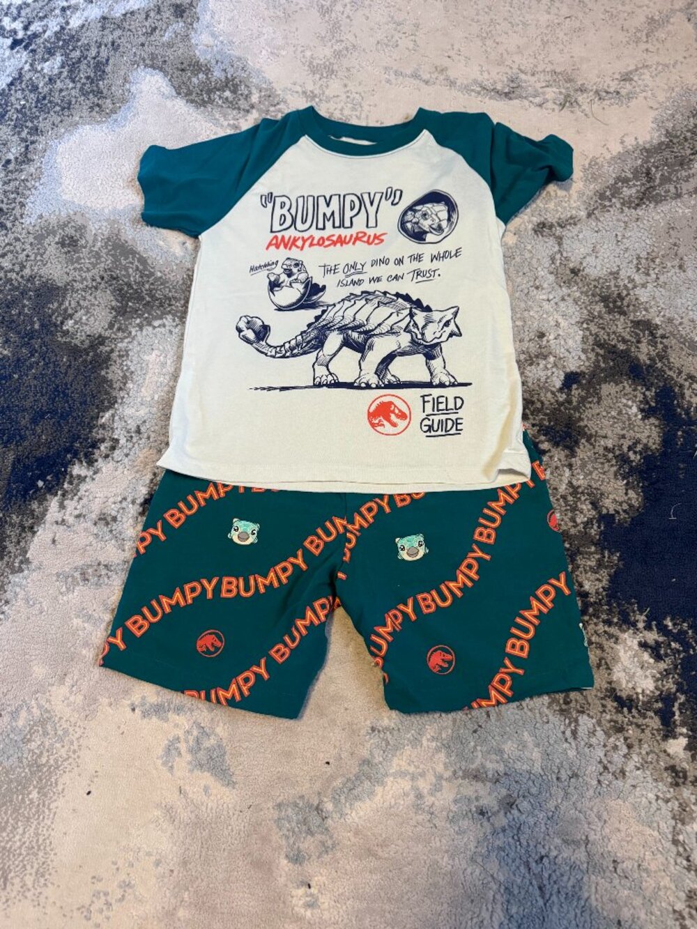 New w/o Tags Kids M Universal Studios Baby Bumpy Outfit